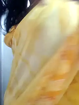 Snapshot of flora-jasmine-telugu chatting on 05/13/26, 06:00 flora-jasmine-telugu online show from 05/13/26, 06:00