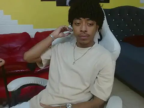 velvetcouple x online show from 05/05/26, 01:41