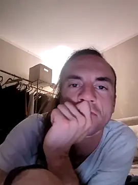 SemoLeo22 online show from 04/21/26, 03:13