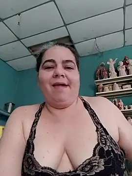 Snapshot of Golositadeamor chatting on 05/18/26, 08:14 Golositadeamor online show from 05/18/26, 08:14