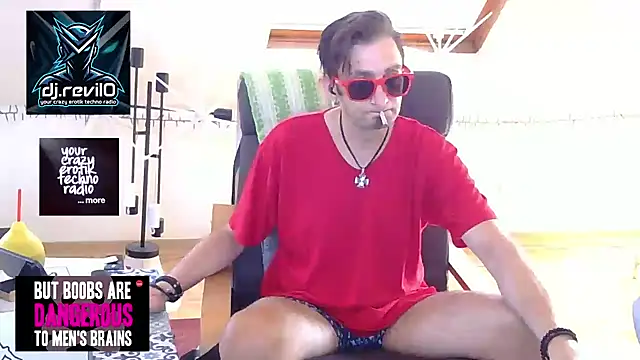 Snapshot of OllyFummler chatting on 05/31/26, 07:37 OllyFummler online show from 05/31/26, 07:37