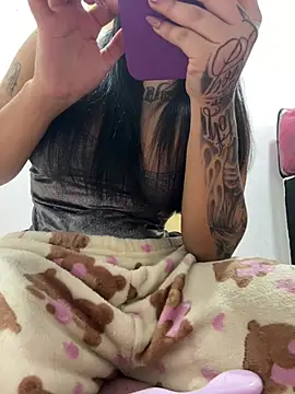 Milk lee7 online show from 04/23/26, 07:41