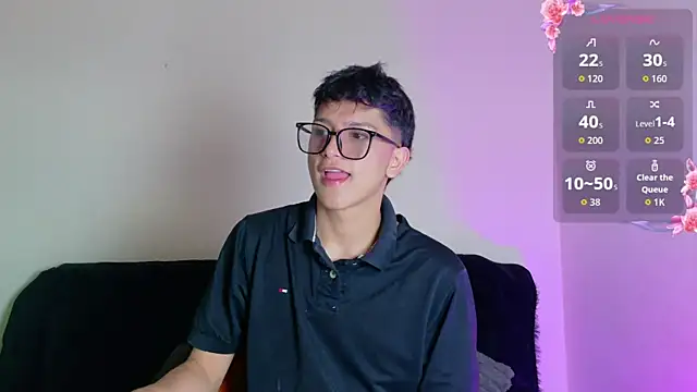 Snapshot of SaNti_ll chatting on 07/04/26, 03:18 SaNti ll online show from 07/04/26, 03:18