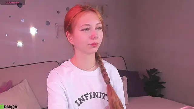 Sienna Nyx online show from 06/07/26, 09:13