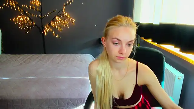 Snapshot of SonnySofia chatting on 04/28/26, 05:34 SonnySofia online show from 04/28/26, 05:34
