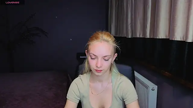 Snapshot of SonnySofia chatting on 05/08/26, 05:51 SonnySofia online show from 05/08/26, 05:51