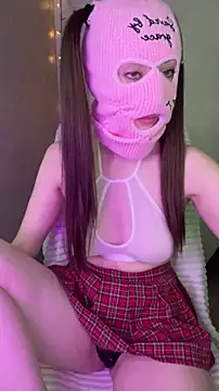 Miroslavva  online show from 04/25/26, 03:09