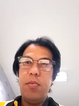 akiramoore online show from 05/25/26, 12:16