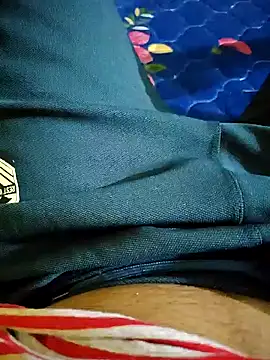 Snapshot of Bala310 chatting on 04/06/26, 11:55 Bala310 online show from 04/06/26, 11:55