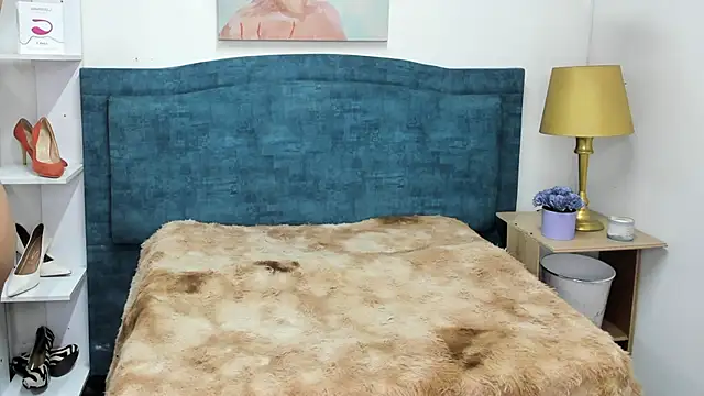 IsadoraVex online show from 04/15/26, 12:45