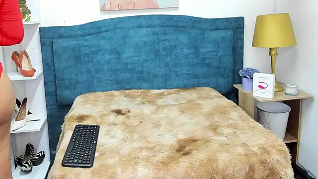 IsadoraVex online show from 04/18/26, 11:58