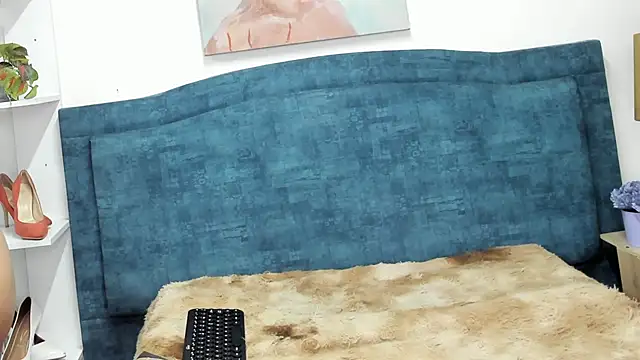 IsadoraVex online show from 04/21/26, 12:44