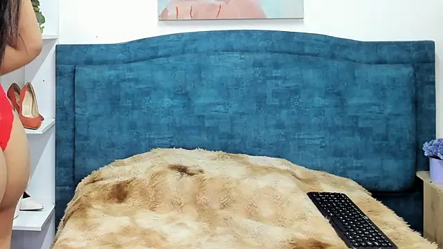 IsadoraVex online show from 04/23/26, 12:29