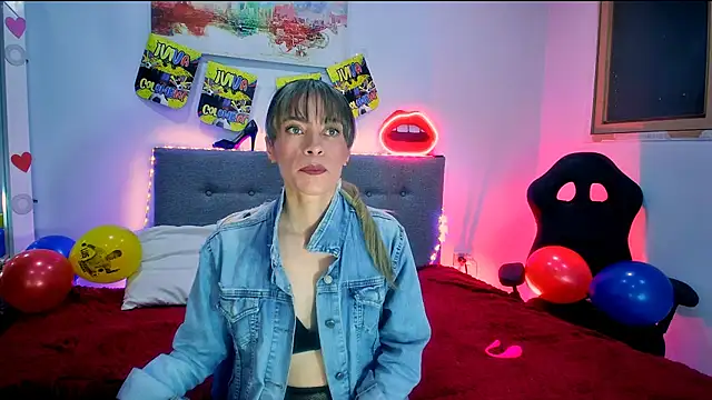 Lorena sweet33 online show from 06/23/26, 01:53