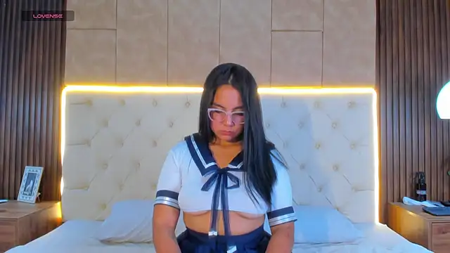 Amelia Rossetti online show from 04/11/26, 11:58