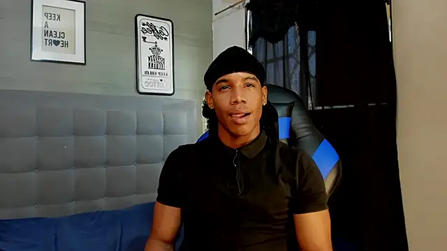 axel silva4 online show from 04/15/26, 12:34