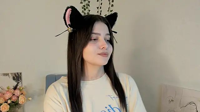 MarianneAuvil online show from 04/15/26, 04:58