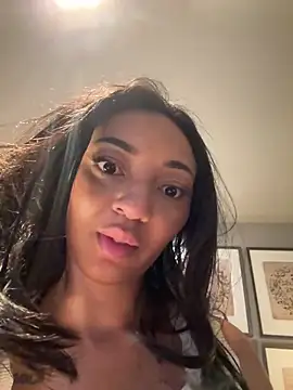 Leah-Lux online show from 04/09/26, 12:43