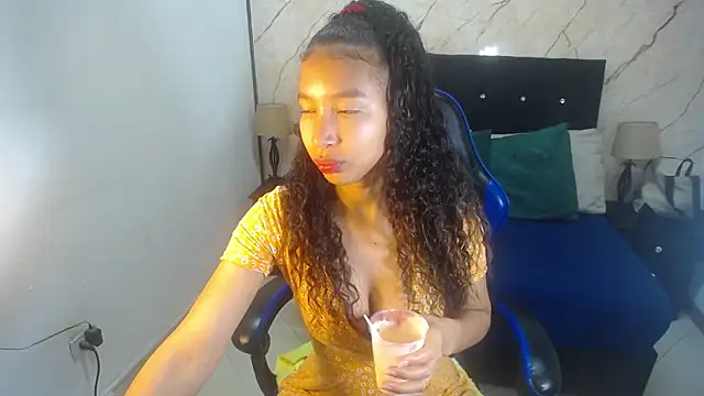 hasley cute online show from 04/25/26, 07:22