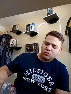 boysexy2207 online show from 04/23/26, 07:05