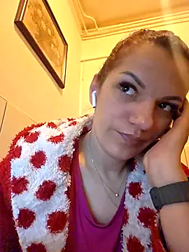 SweetMomy  online show from 04/24/26, 12:35