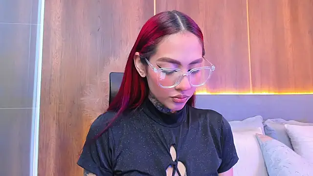  Megan Angel  online show from 04/11/26, 04:00