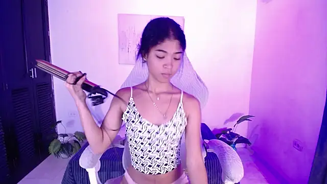 Jully dreams online show from 05/17/26, 04:14