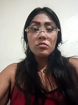 itsyafavgirll online show from 04/18/26, 06:17