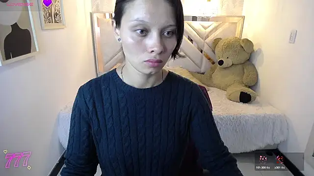 Snapshot of ahmy_ chatting on 04/27/26, 07:34 ahmy online show from 04/27/26, 07:34