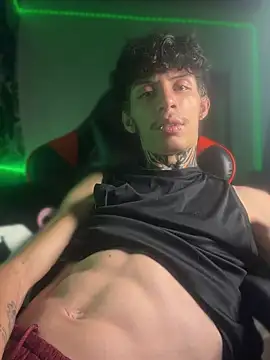 rafaelluciii online show from 04/24/26, 06:05