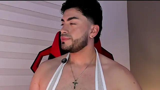 Snapshot of Alexander_Diazz chatting on 04/07/26, 01:22 Alexander Diazz online show from 04/07/26, 01:22