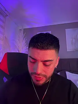 Snapshot of Alexander_Diazz chatting on 07/15/26, 01:55 Alexander Diazz online show from 07/15/26, 01:55