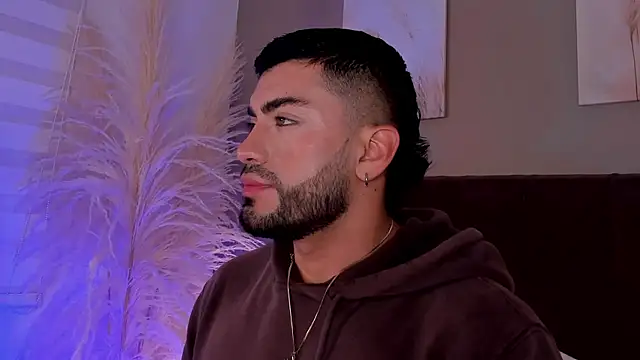 Snapshot of Alexander_Diazz chatting on 07/16/26, 05:30 Alexander Diazz online show from 07/16/26, 05:30
