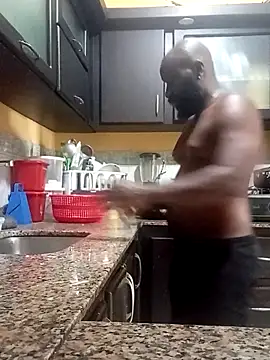 Salchichon18 online show from 04/11/26, 04:11