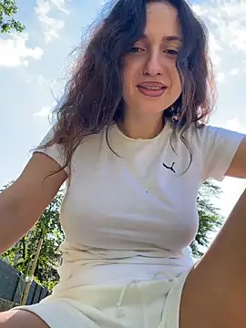 KarolDolly05 online show from 06/09/26, 02:39