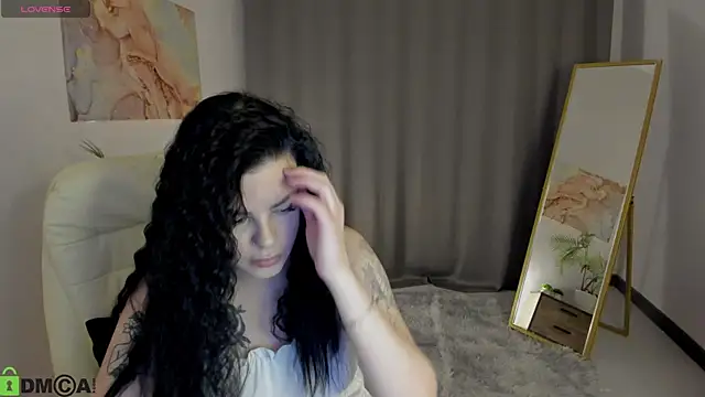 Oliviabagheera online show from 04/23/26, 04:14