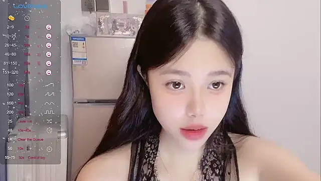 Snapshot of KaKa-01 chatting on 05/22/26, 10:32 KaKa-01 online show from 05/22/26, 10:32