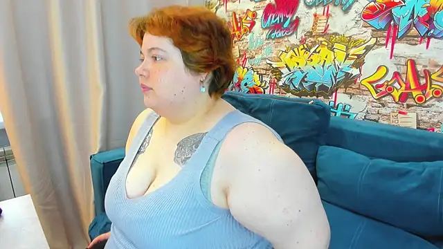 Snapshot of Sew_Sunny chatting on 04/10/26, 12:49 Sew Sunny online show from 04/10/26, 12:49