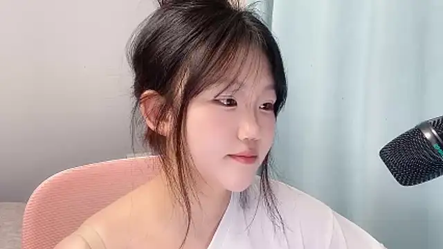Lilababy00 online show from 04/21/26, 02:56