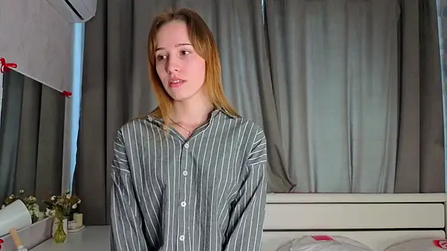 MitsuePostel online show from 04/23/26, 05:19