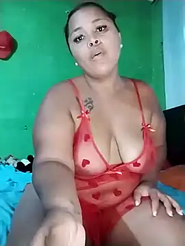 Snapshot of Nikita_Glam chatting on 05/24/26, 02:49 Nikita Glam online show from 05/24/26, 02:49