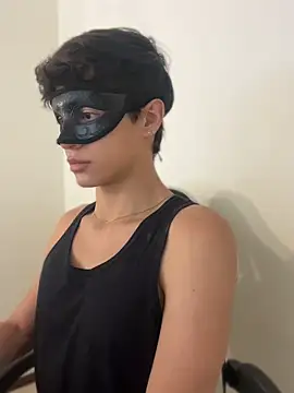 ojitosdegato online show from 04/22/26, 03:02