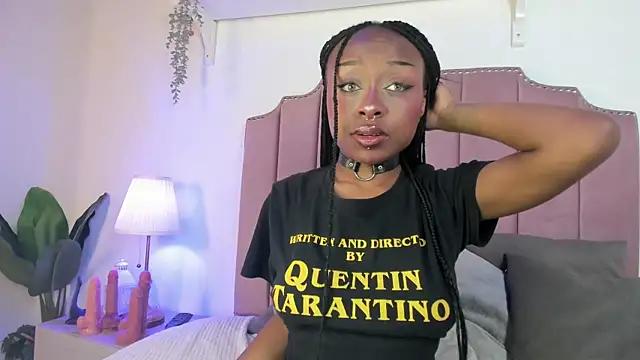 Midnigth bluee online show from 04/24/26, 03:42