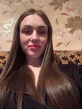 AlinaLove3213 online show from 04/15/26, 07:58