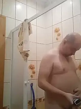 Luceriusbigass online show from 02/11/25, 06:01