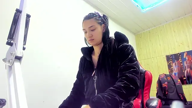 Noah carter16 online show from 05/07/26, 12:43