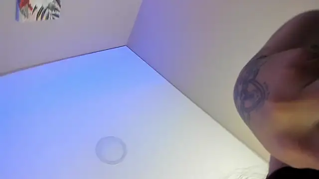 Victoria  lee online show from 04/21/26, 03:24