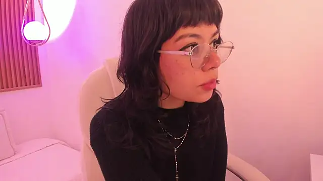 ghostmila online show from 04/11/26, 03:44