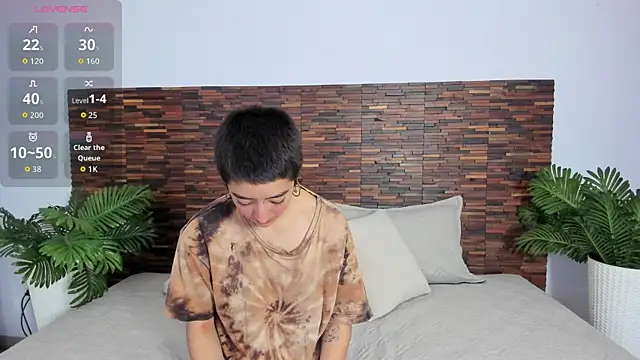 Atheena   online show from 04/13/26, 01:16