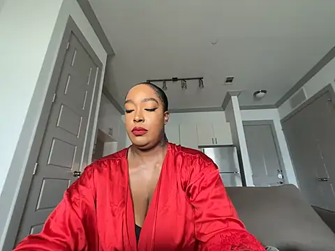 Tia Lovely online show from 05/07/26, 06:24